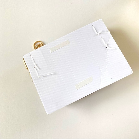 *NEW IN BOX* MICHAEL KORS Belt Bag Adjustable Metallic Logo Gold & Logo Keychain - Picture 9 of 13